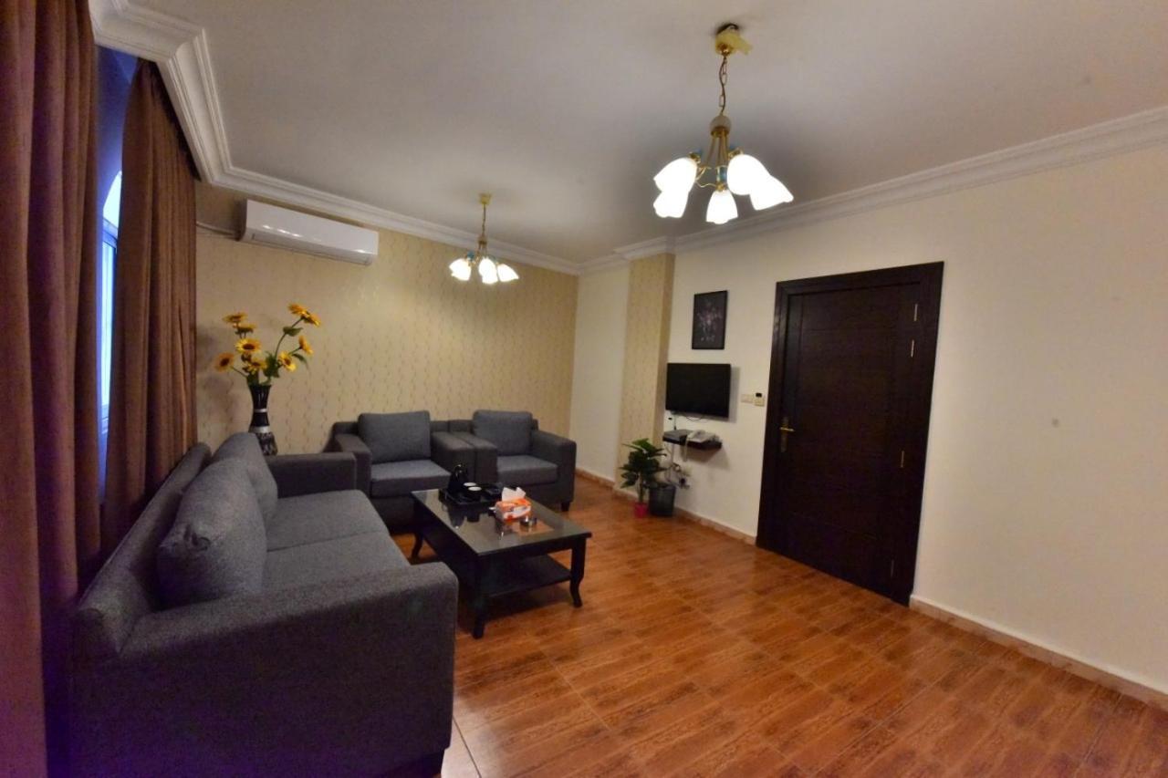 Al Farooq Hotel Apartmentsアンマン エクステリア 写真