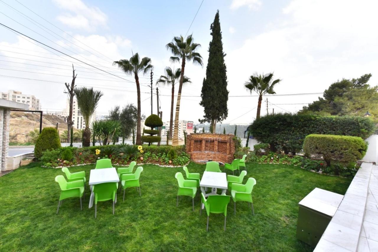 Al Farooq Hotel Apartmentsアンマン エクステリア 写真