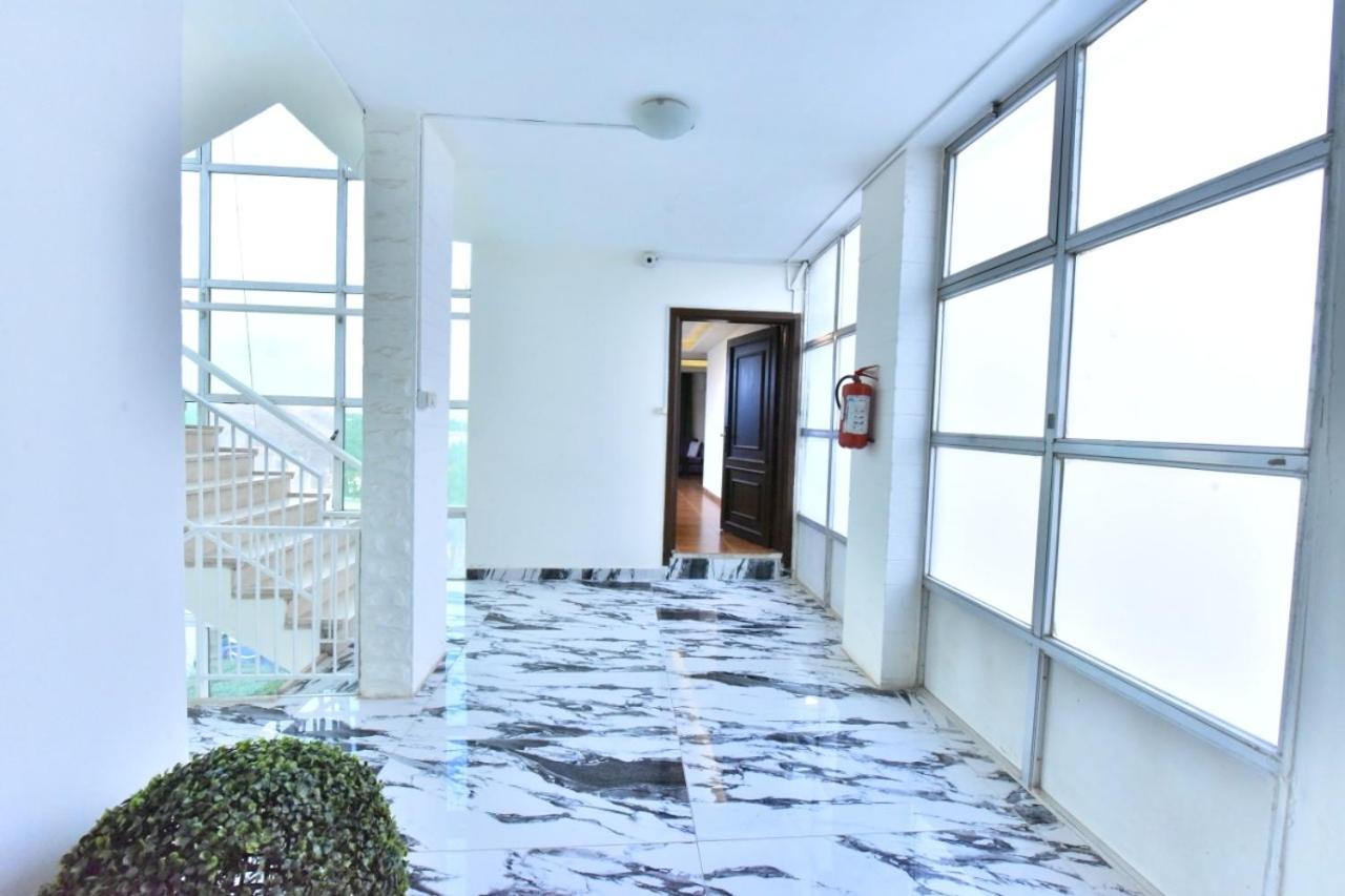 Al Farooq Hotel Apartmentsアンマン エクステリア 写真