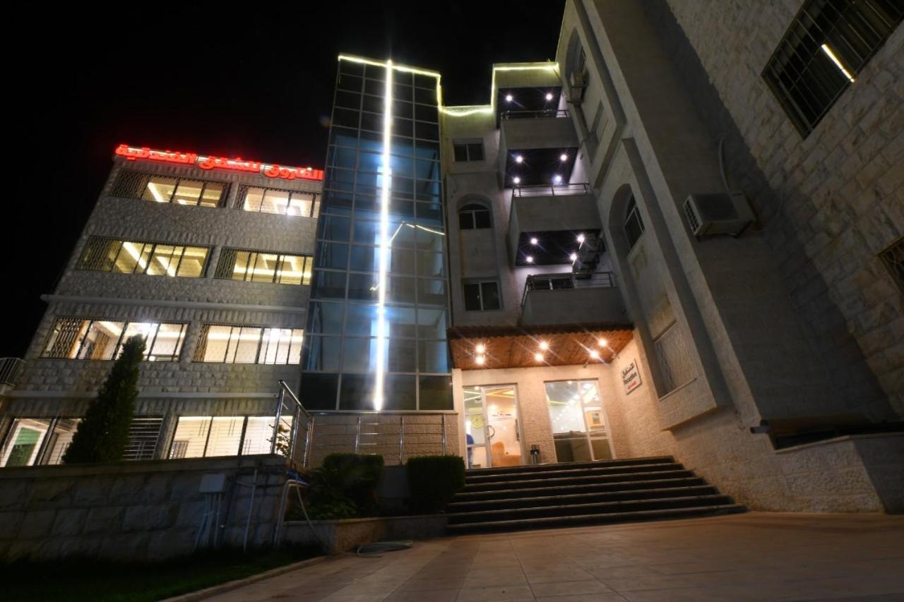 Al Farooq Hotel Apartmentsアンマン エクステリア 写真