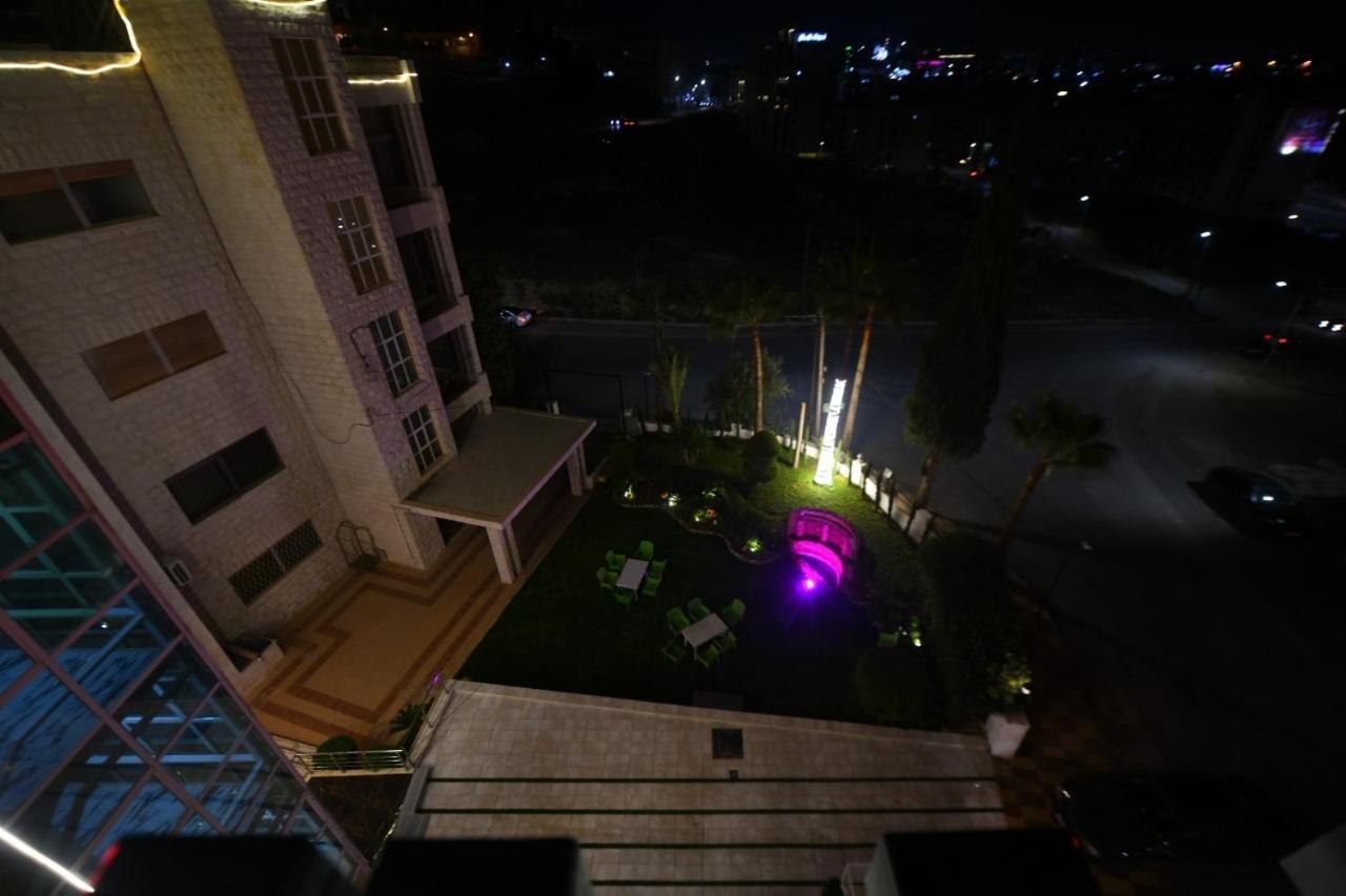 Al Farooq Hotel Apartmentsアンマン エクステリア 写真