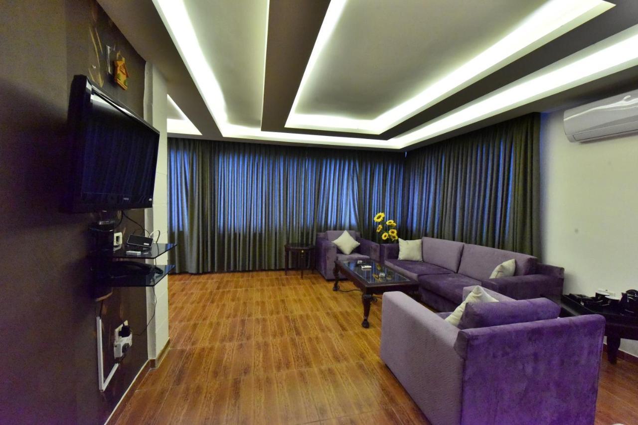 Al Farooq Hotel Apartmentsアンマン エクステリア 写真