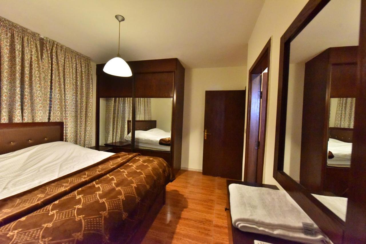 Al Farooq Hotel Apartmentsアンマン エクステリア 写真
